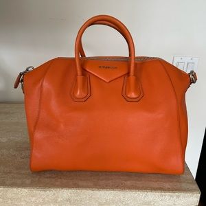 Givenchy Large Antigona Tote